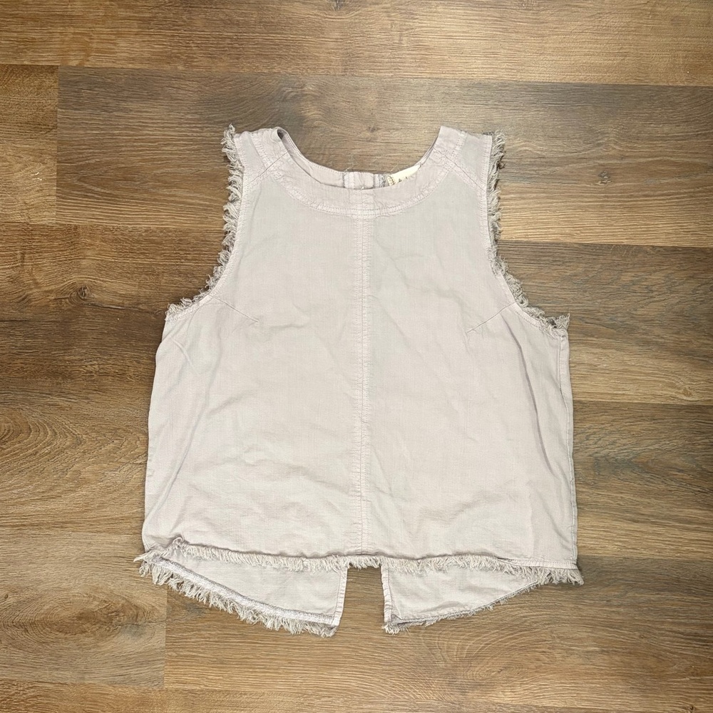 Altar'd State Light Gray Sleeveless Tunic Top